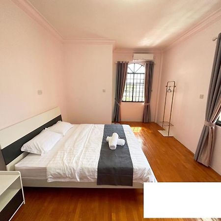 Ling'S Homestay Miri Exterior photo