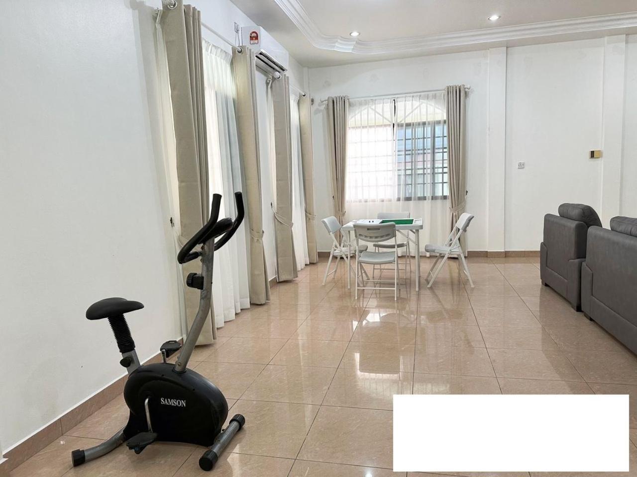 Ling'S Homestay Miri Exterior photo